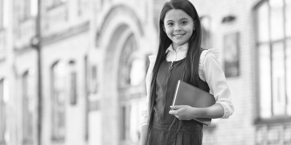 Choosing the Right Pre Primary School in DHA: A Complete Guide for Pakistani Parents