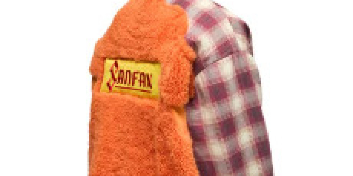 Joshua Jamal: Redefining Streetwear with Camo Shorts and Modern Style